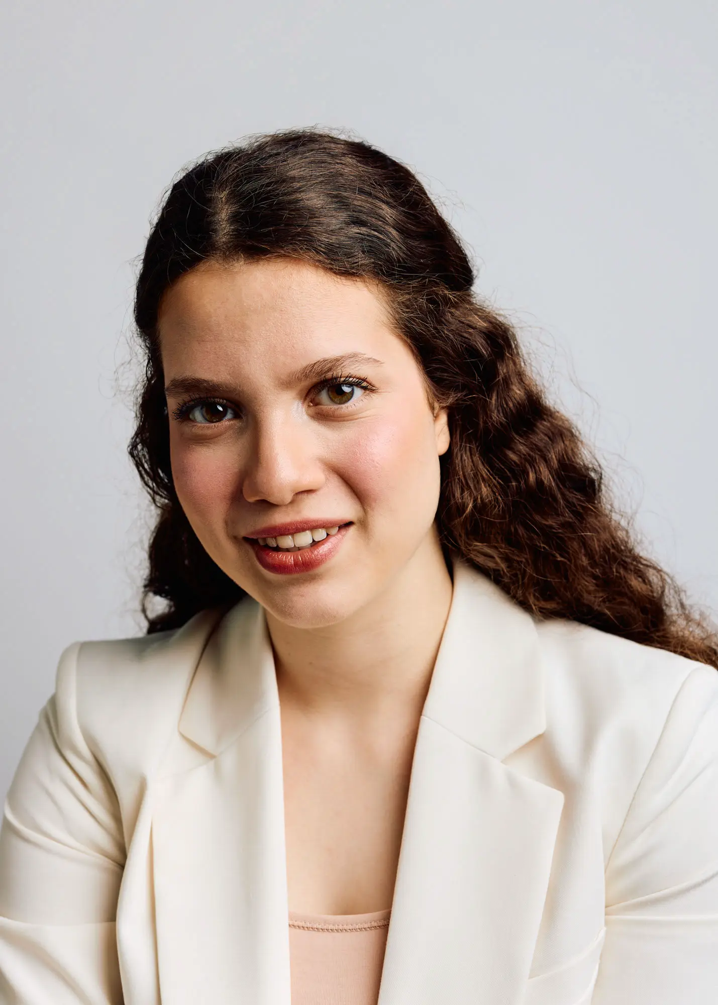 MARTINRUPIK_Startup-Contacts_Nour-Idelbi_0003